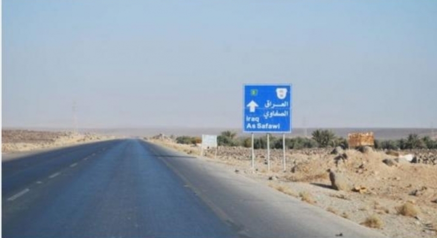 نجاة شخصية وطنية من حادث سير نتيجة تشققات وحفر على طريق المفرق جسر وادي الظليل