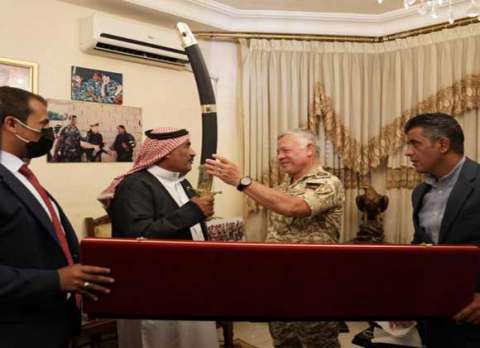 الفريق الشوبكي يروي لماذا ضحك الملك في منزله و ما هي البشرى التي سيزفها قريباً للأردنيين؟