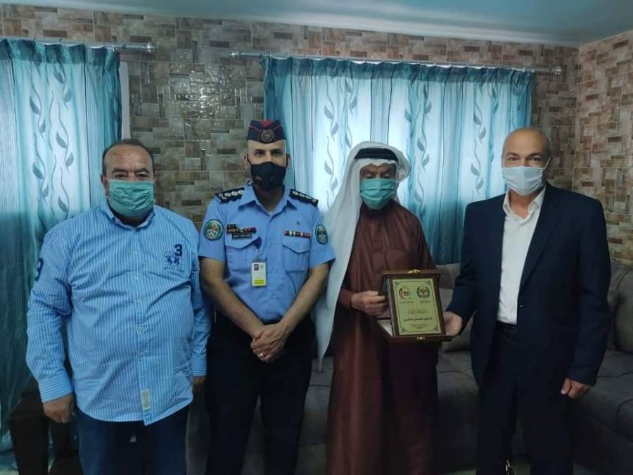 الشرطة المجتمعيةتكرم عدد من متقاعدين الامن العام في إقليم الشمال _ صور