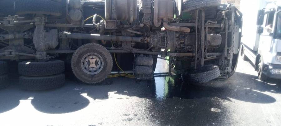 انقلاب صهريج في عين غزال