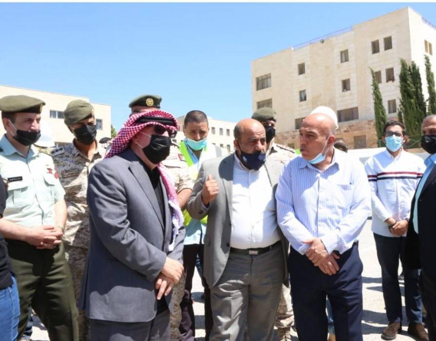 وزير الأشغال يجري جولة ميدانية لعدد من المواقع في محافظة اربد