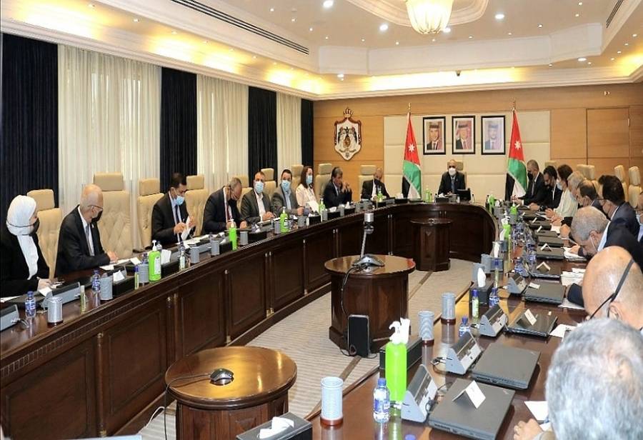 الحكومة: الأولوية لإنجاز مشروع الربط السككي