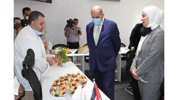 وزير العمل يفتتح أكاديمية التدريب على فنون الطهي في اربد