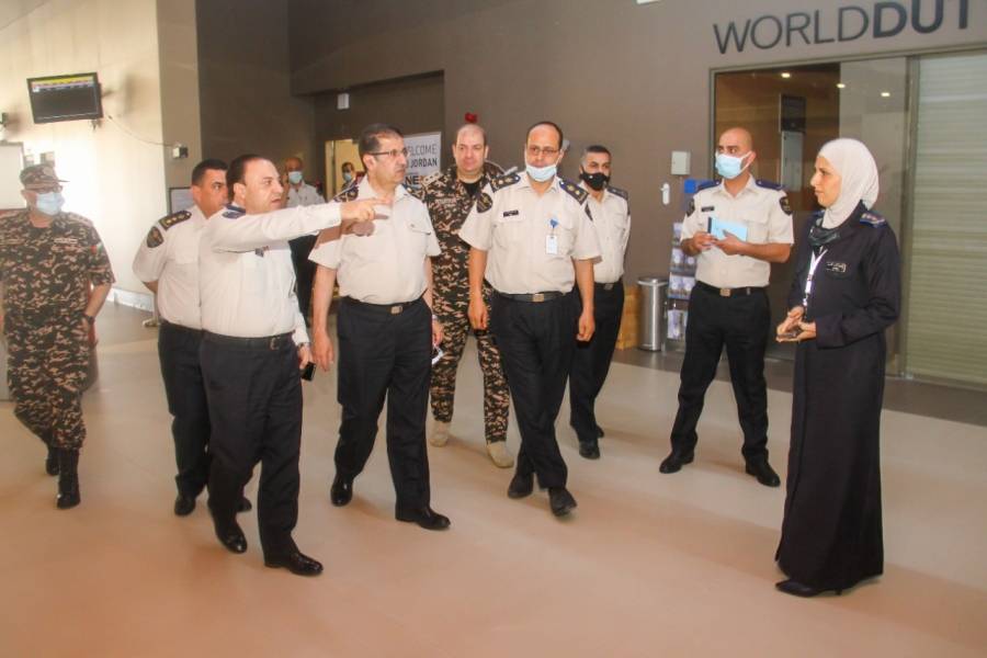 القضاة يزور المراكز الجمركية في العقبة... صور