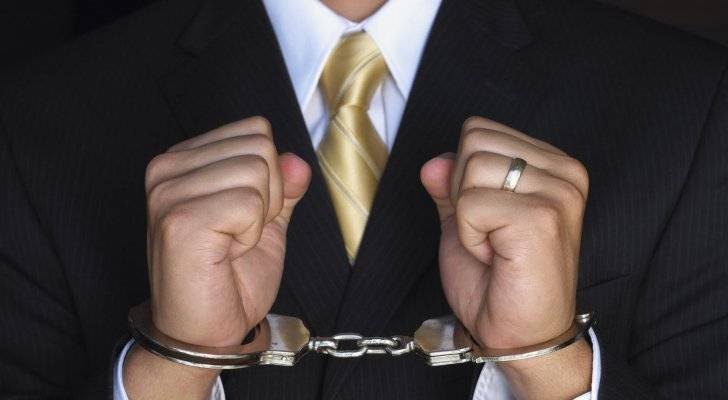 محافظ البلقاء: توقيف عريس وزع بطاقات دعوة لزفافه