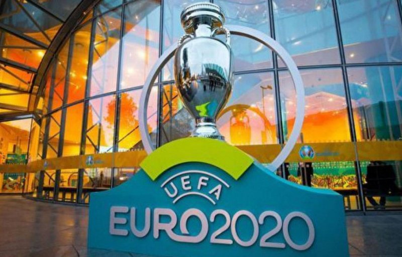 رئيس الوزراء الإيطالي: ليس لدينا مانع في نقل مباراة نهائي يورو 2020 إلى روما