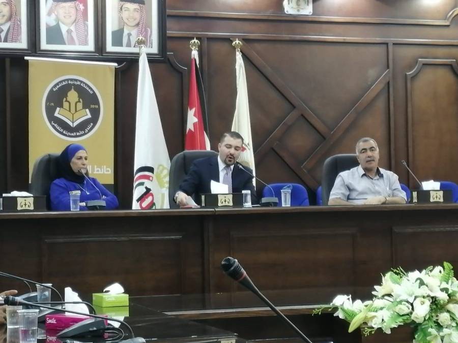 ابو دلو يستعرض التحديات الداخلية والخارجية في مئة عام للدولة الاردنية بحائط المدينة