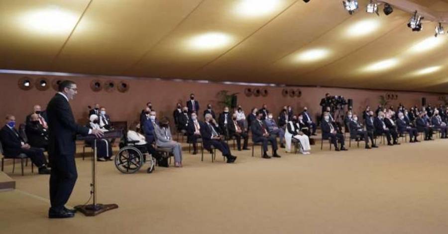 عضو في اللجنة الملكية غاضباً: ما المقصود من تفجير حقول اللغام بطريقنا وهل هي مصادفة؟