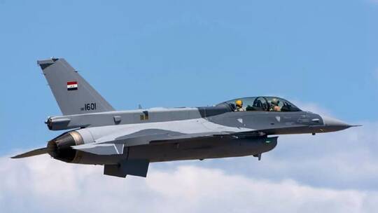 عاجل: طائرات حربية عراقية ترافق طائرتي جلالة الملك عبد الله الثاني والسيسي في بغداد (صور)