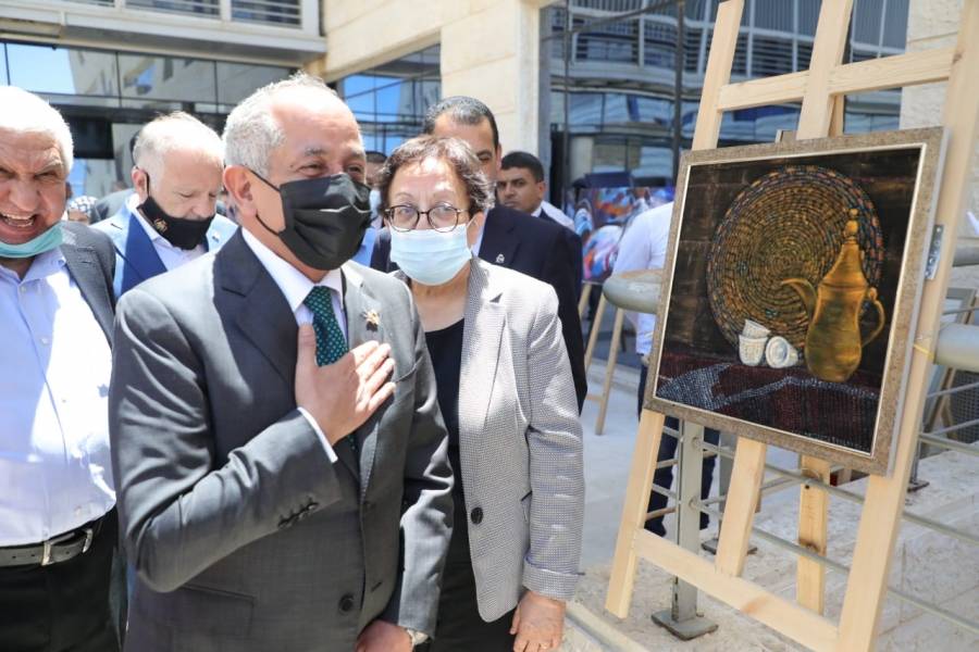 العايد يفتتح معرض مادبا الثالث للفن التشكيلي..صور