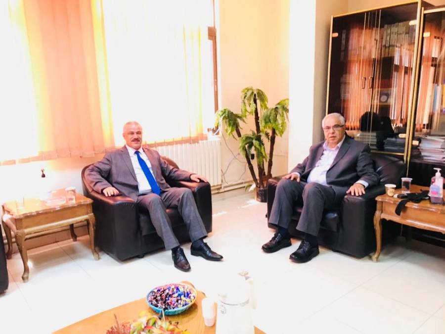 رئيس مجلس محافظة الزرقاء(اللامركزية)  يزور كلية الزرقاء الجامعية... صور