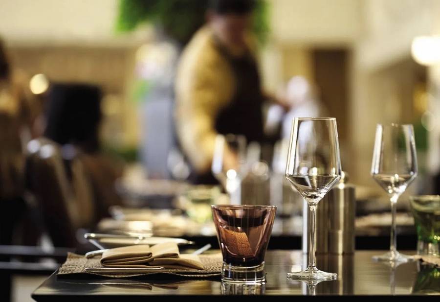 القطاع السياحي يبدأ بإعادة موظفيه للعمل من جديد