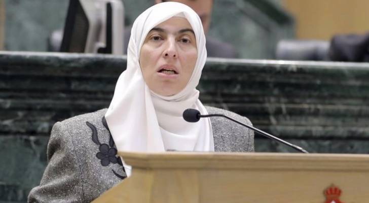 النائب السابق طهبوب تستعيد صفحتها بعد الاختراق وتشكر الاقتصاد الرقمي