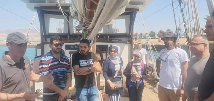 الدكتور سوالمة يرافق الانطلاقة الأولى للقارب البحثي السويسري من أيلةخليج العقبة... صور