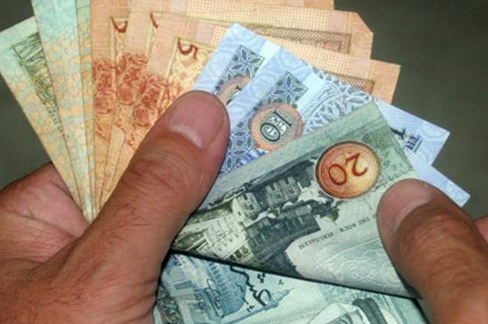 مطالبة بتأجيل أقساط القروض لشهر تموز المقبل