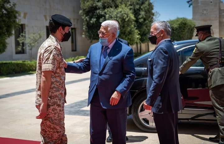 His Majesty King Abdullah II, receives Palestinian President Mahmoud Abbas