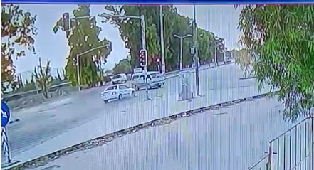 بالفيديو .. حادث مروع على إشارة كفرنجه ومطالبات بتغليظ عقوبة قطع الإشارة الحمراء