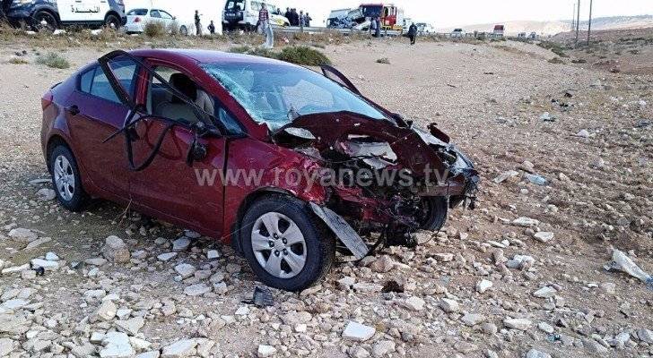 طريق اربد  الزرقاء مصيدة لأرواح المواطنين منذ أكثر من 15 عاماً.. صور