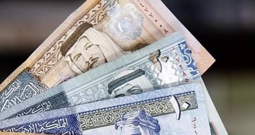 إكراميات لذوي شهداء الجيش بمناسبة العيد