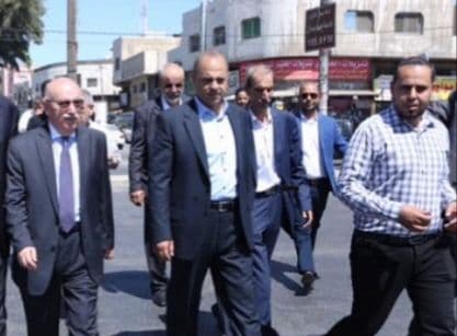 تقاطع خريبة السوق ضاع بين الاشغال والمياه.