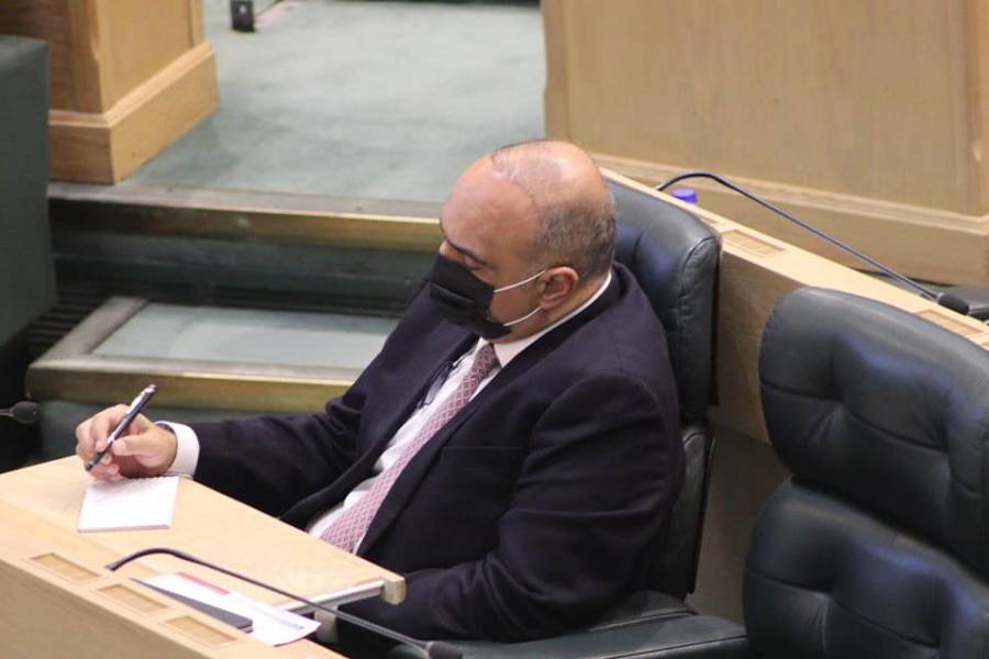 الخصاونة يزور حقل الريشة