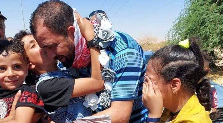 وصول الأسير المحرر ثائر شعفوط إلى الأردن