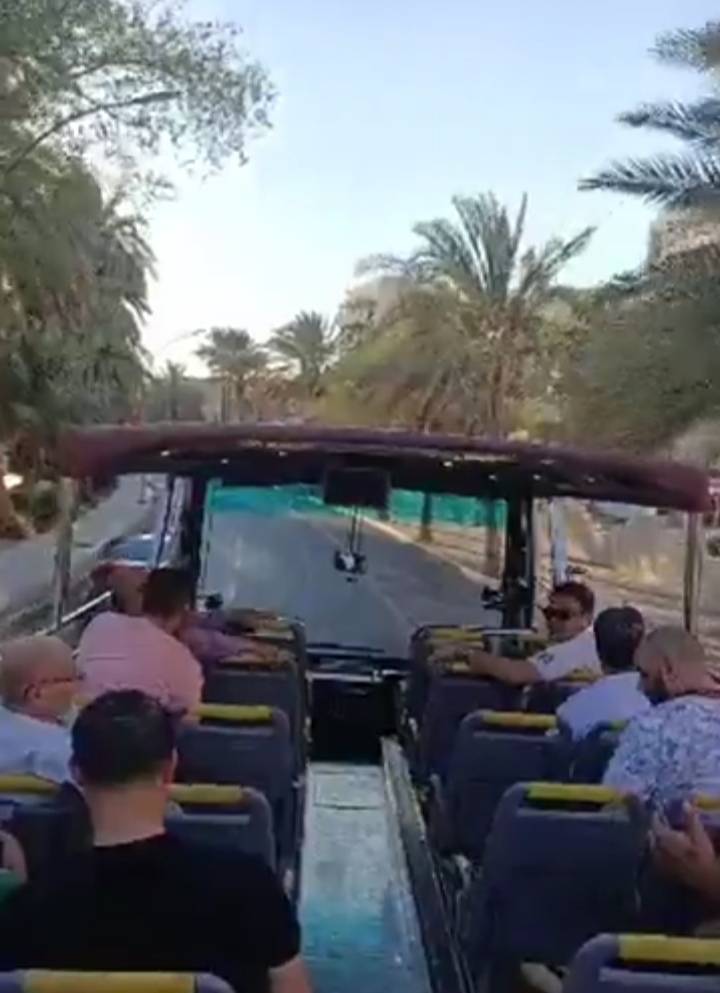 جمعية صقور الأردن التعاونية  تشغيل الباص السياحي المكشوف بالاتفاق مع شركة النقليات السياحة (جت).