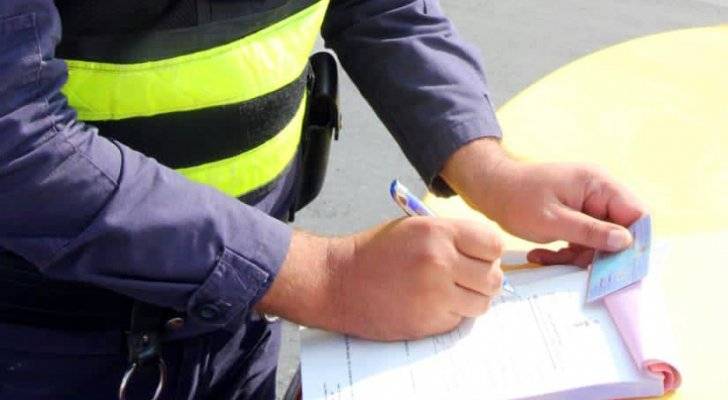 محافظ الكرك: استمرار تحرير المخالفات بحق من لا يلتزم بأوامر الدفاع