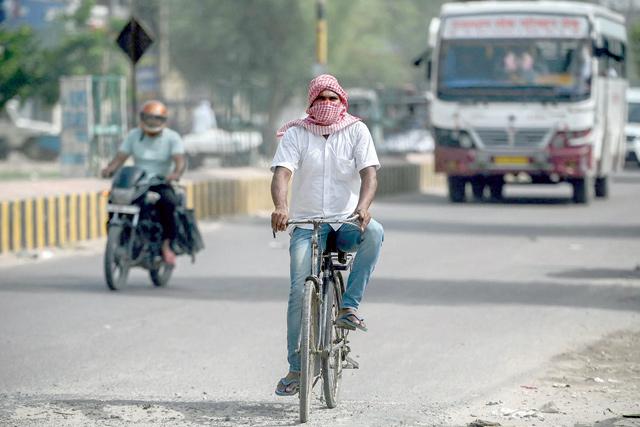 Indias poor cannot afford to beat the heat