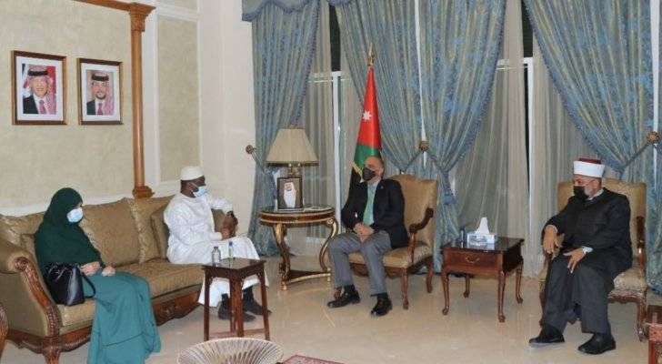 الخصاونة يؤكد على أهمية توضيح الصورة الحقيقية للدين الإسلامي