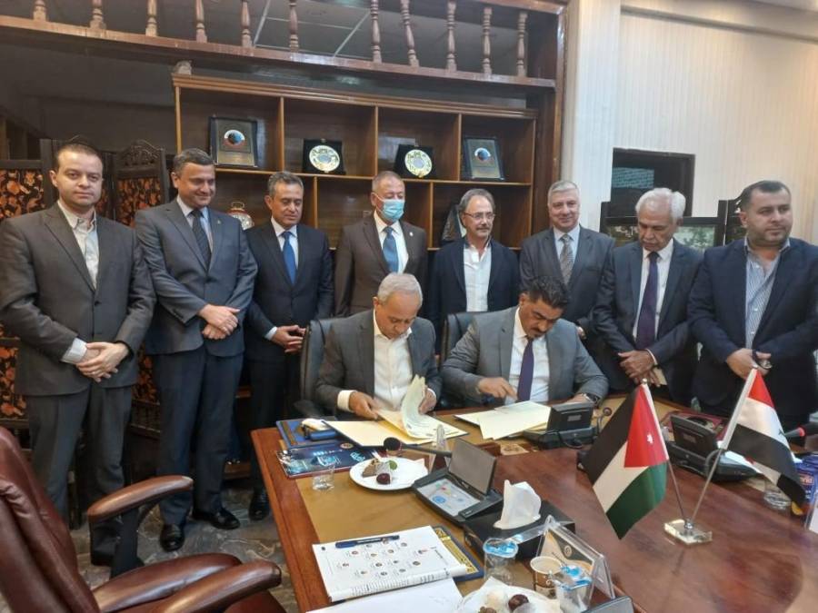 مذكرة تفاهم بين صناعة الأردن وتجارة بغداد بهدف تنظيم التعاون الاقتصادي... صور