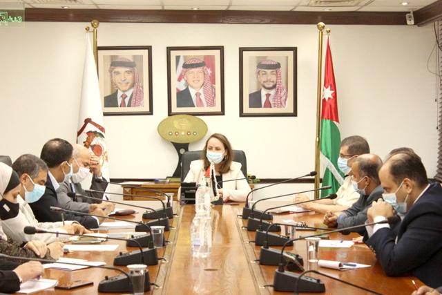 Industry minister checks on progress of ‘Made in Jordan’ campaign