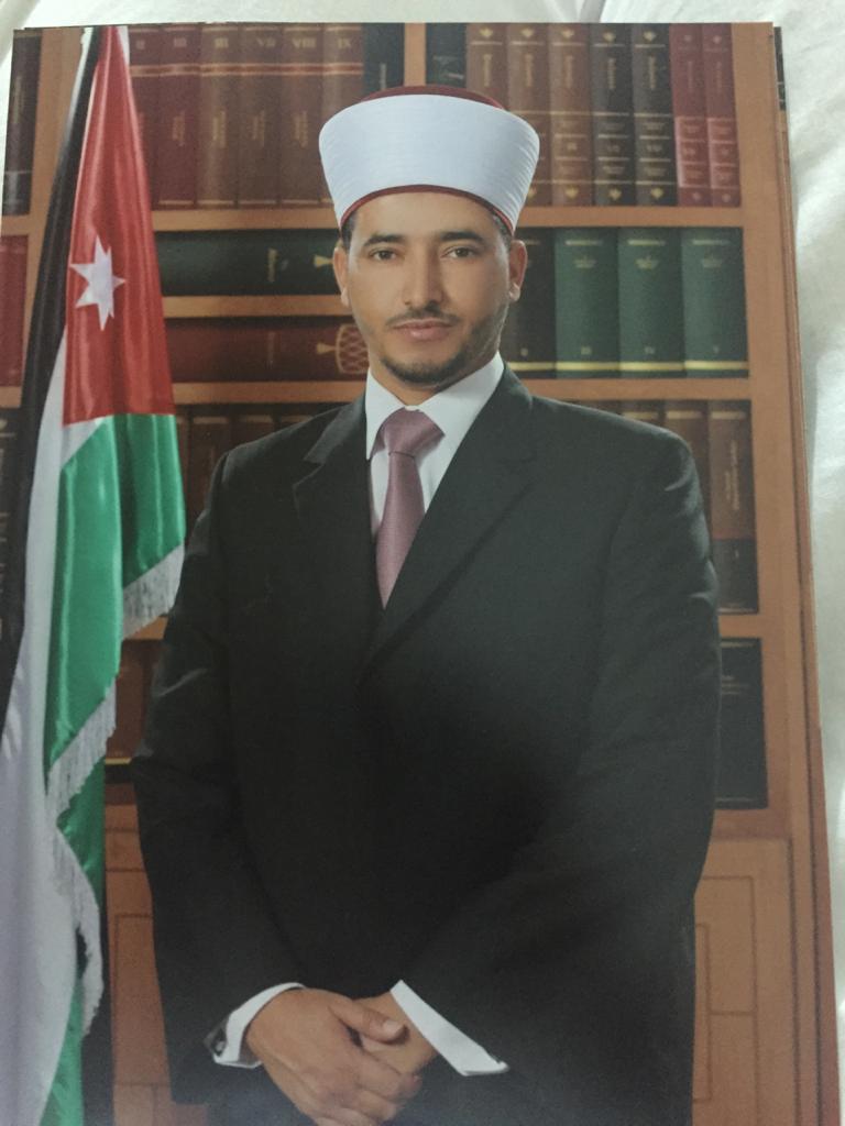 جائزة  افضل بحث علمي لعام ٢٠٢١ للقاضي طارق محمد ابوتايه.