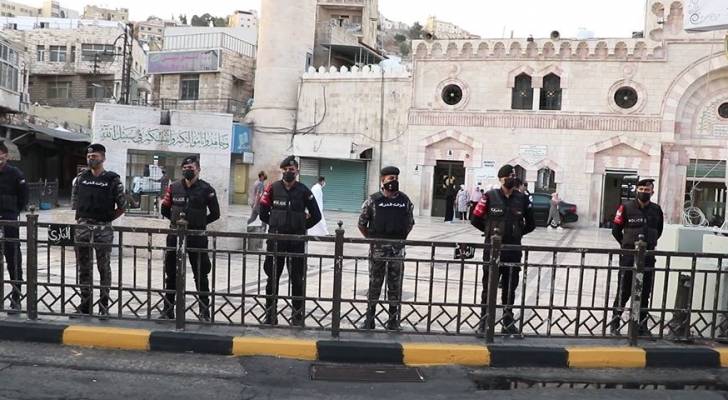 الأمن العام يشارك المواطنين فرحتهم بعيد الأضحى