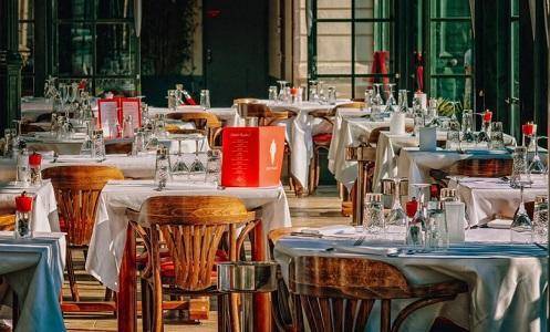 نقيب أصحاب المطاعم والحلويات: نعمل مجاناً