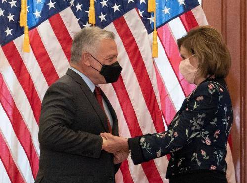 بيلوسي: دائما ما نتعلم من الملك