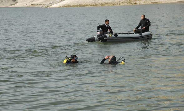 الدفاع المدني ينقذ شخصا تعرض للغرق بالبحر الميت