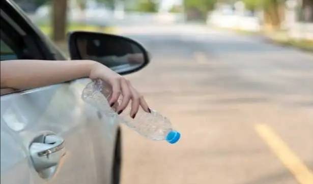 بدء تفعيل عقوبات الطرح العشوائي للنفايات (تفاصيل)