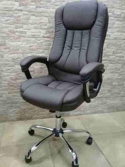 منصبان قياديان شاغران