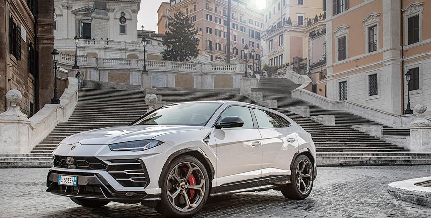 Lamborghini Urus: The supercar as an SUV