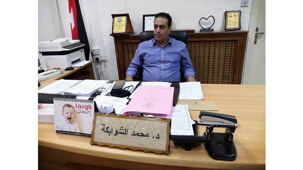 صحة مأدبا تغلق مخبزا وصيدليات وتخالف 75 مدخنا وتنذر عيادات طبية ومختبرات