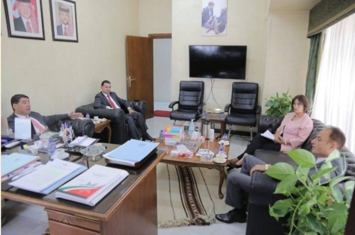 المنسق الحكومي يلتقي وفد حقوق الإنسان في منظمة التحرير الفلسطينية