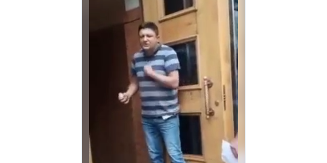 الشرطة الأوكرانية تعتقل رجلاً دخل إلى مبنى الحكومة وهدد بتفجير قنبلة