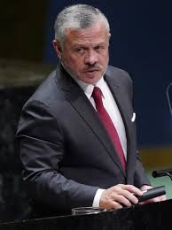 الملك: لا يمكننا الانتظار ورؤية اللبنانيين يقتربون من الهاوية