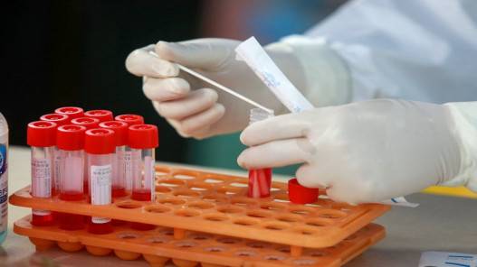 18 وفاة و697 إصابة جديدة بالفيروس في الأردن