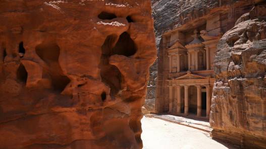 الأردن شارك باجتماع دولي لترويج البترا سياحياً