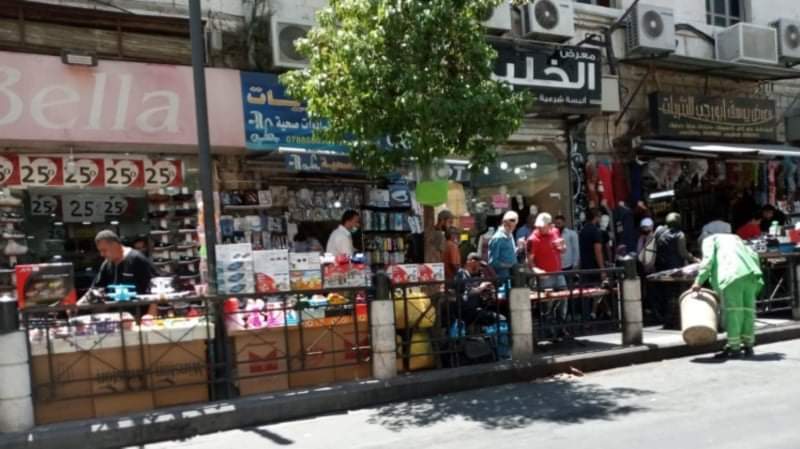 الأمانة تدعو إزالة أية حواجز أو عوائق تعيق حركة المشاة