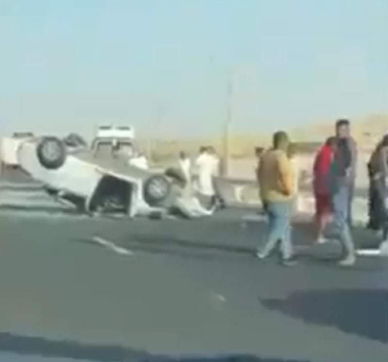 وفاة مواطن وإصابة زوجته إثر حادث تدهور على الطريق الصحراوي