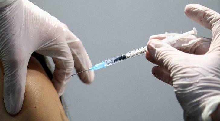 أكثر من 40 ألف شخص تلقوا لقاح كورونا في الأردن الأحد