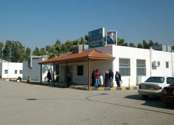 دير علا .. اعتداء على أطباء وأقسام مستشفى الأميرة إيمان